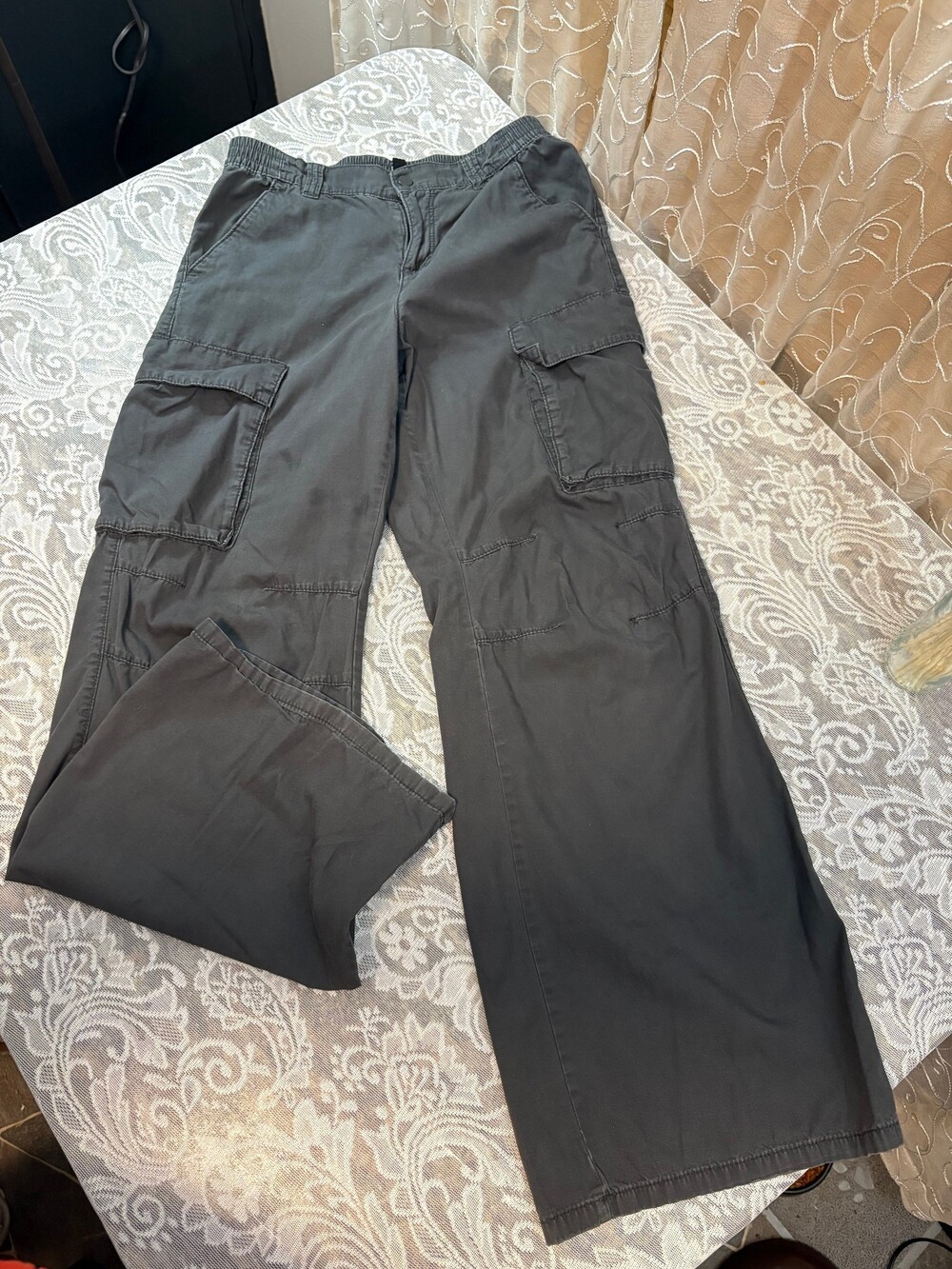 H&M Black Cargo Pants Size 2 Elastic Waist Multi Pocket